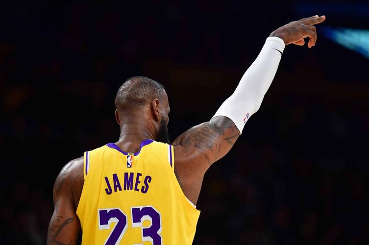 Opta分析巴萨战术：伊尼戈离队＆中前场球员伤缺影响高位防线（Opta解析巴萨战术：伊尼戈离队加之中前场伤停，削弱高位防线）