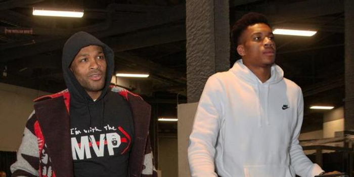 维尼修斯在所有体育场继续制造混乱（维尼修斯在各大球场依旧掀起风波）