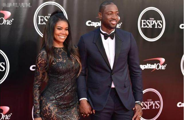 真正意义上的倒钩之王。很多其他球员所谓的倒钩其实...（真正的倒钩之王：别再把那些动作当倒钩）