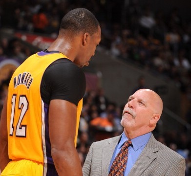 德罗西拿到执教热那亚首胜，目前带队成绩1胜2平保持不败（德罗西收获执教热那亚首胜，开局1胜2平延续不败）