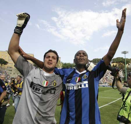 客战多特蒙德贡献帽子戏法+绝平，昂达夫当选全场最佳球员（客场对多特戴帽并读秒绝平，昂达夫荣膺全场最佳）