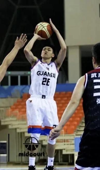 神剧情！黄蜂靠赢公牛终结7连败，公牛复仇黄蜂亦止7连败（戏剧性反转！黄蜂胜公牛止7连败，公牛复仇亦止7连败）