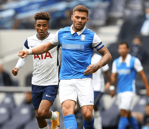 尼昂：在米兰时米哈就像我的父亲；巴洛特利需要信任他的教练（尼昂称米哈在米兰如父亲，巴洛特利应信任主帅）