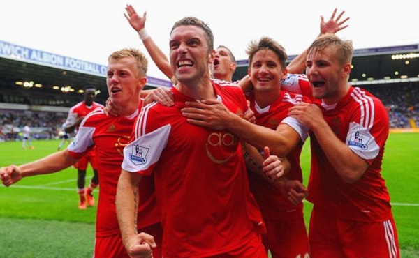 克莱：22年灰熊就差点废了我的队友，别这么脏了行么